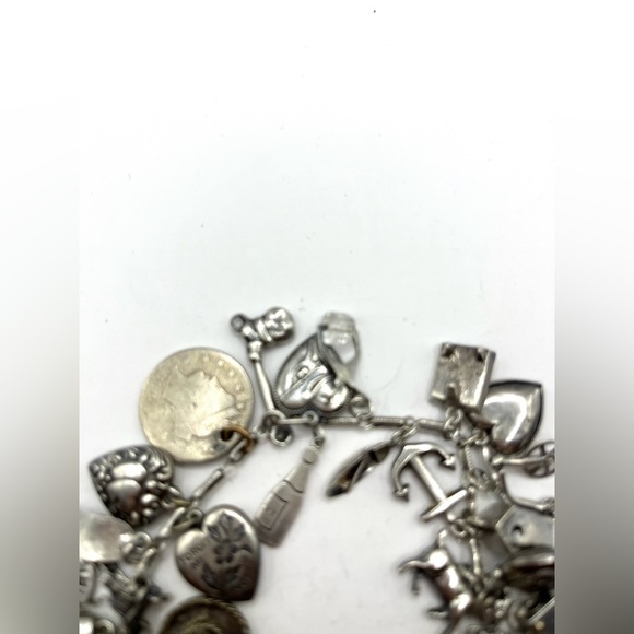 Rare Charm Bracelet Vintage Sterling Silver with 28 Charms 7 1/2” Collectors - Picture 6 of 13